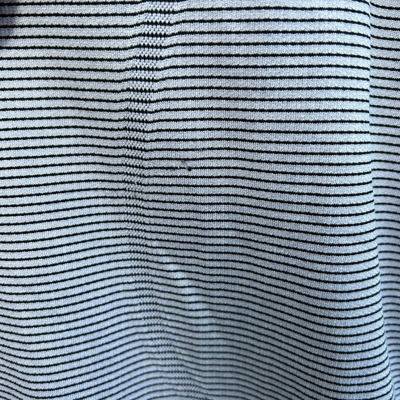 Lululemon Run: Swiftly Tech Short Sleeve Crew, size 10 - Picture 12 of 12